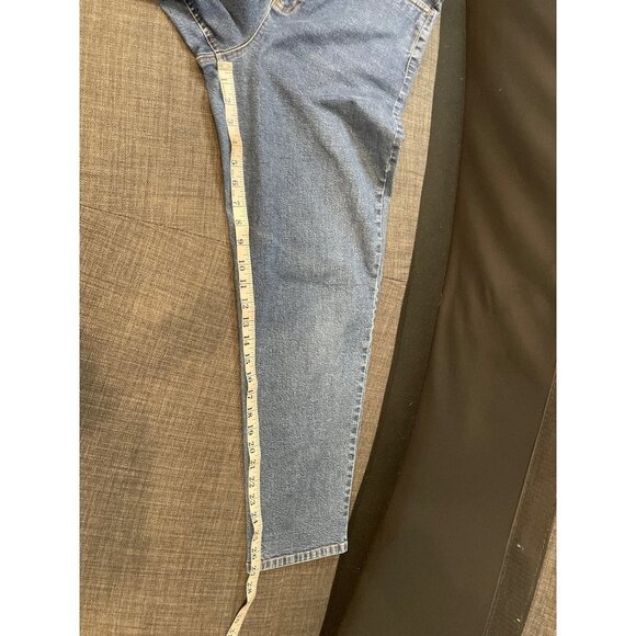 Talbots Medium Wash High Rise Stretched Jeans Sz 12 P - Picture 8 of 9